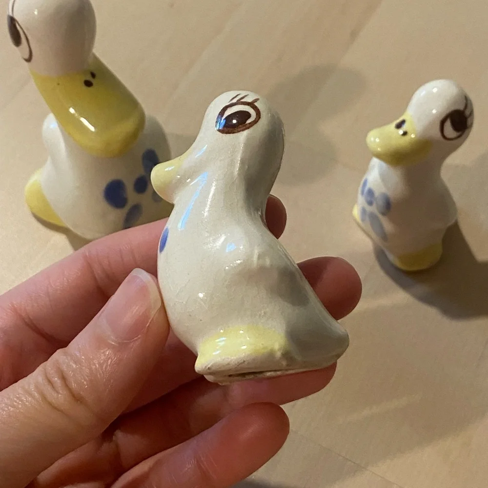 The Marvelous Mrs. Maisel Set Decoration 40's 50's Rio Hondo Ceramic Ducks - Picture 3 of 11